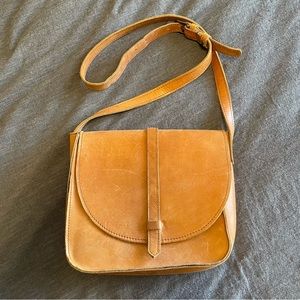 Fashionable leather purse